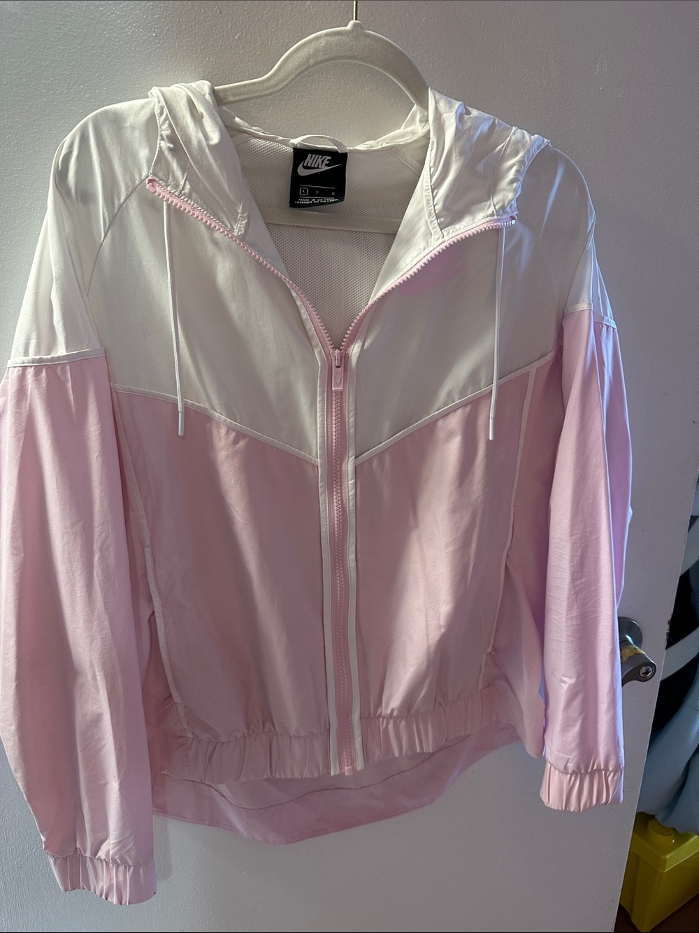 Nike Women's Pink and White Windbreaker